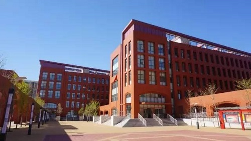 老河口市衛生學校