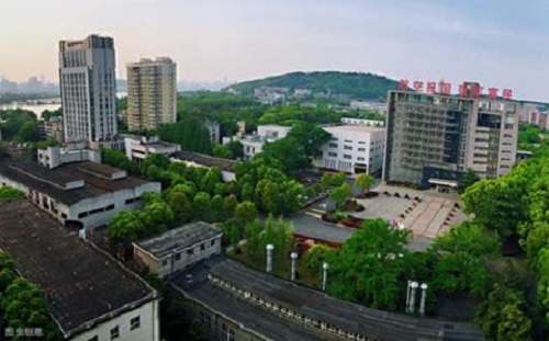 端木夢錫美術(shù)職專班