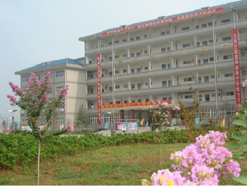 鄂州市經貿學校