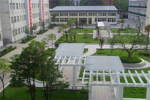 孝感信息工程學(xué)校