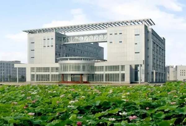 江漢藝術職業學院