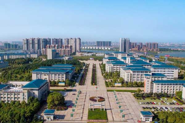 武漢光谷英才技工學校