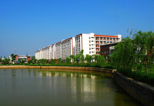 武漢城市職業學院.jpg
