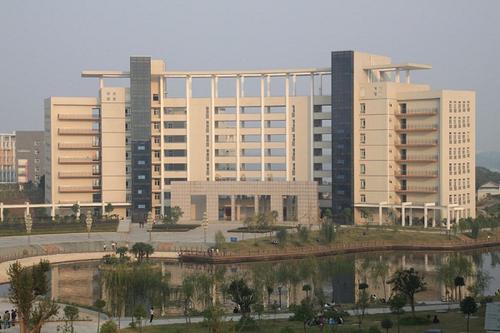 武漢交通職業學院.jpg