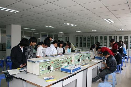 電子技術應用專業.jpg