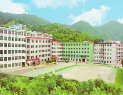 湖北省英山理工中等專業.jpg