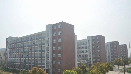 黃岡科技職業(yè)學(xué)院中專部.jpg