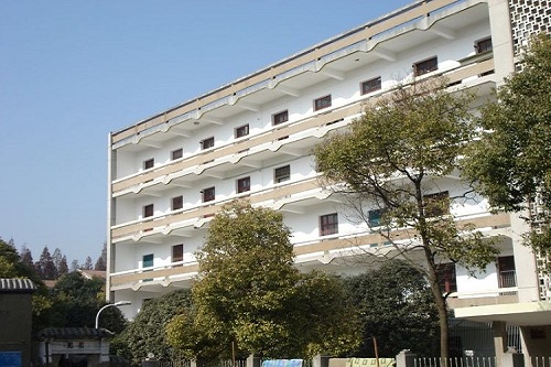 黃石財經學校.jpg