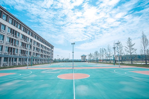 長江大學工程技術學院.jpg