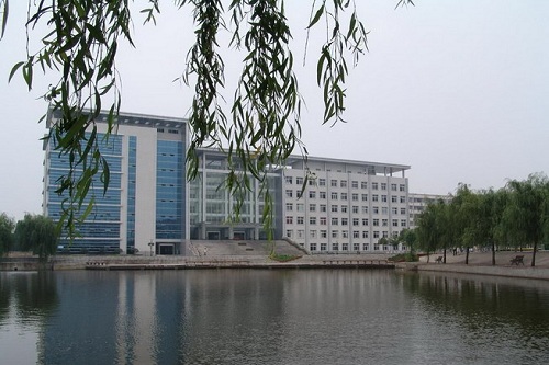 湖北職業技術學院.jpg