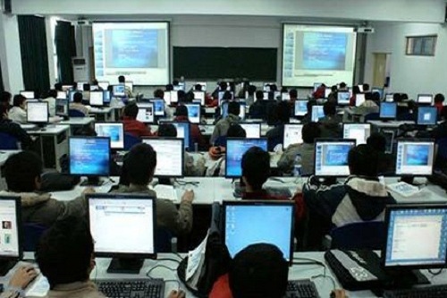 武漢涉外技工學校計算機專業.jpg