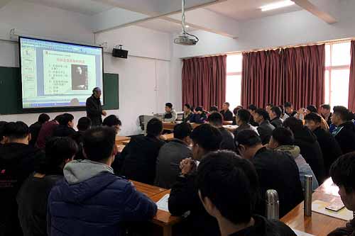 中小企業(yè)創(chuàng)業(yè)與經(jīng)營咸寧職技院4.jpg