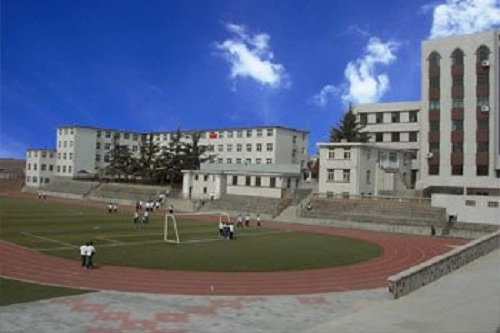 巴東縣民族職業高級中學2.jpg