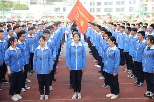 十堰市高級技工學校1.jpg