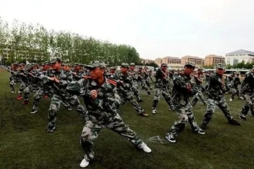武漢中原通航技工學(xué)校.jpg