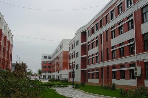 麻城市新華中等職業學校.jpg