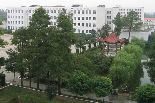 宜都市職業教育中心1.jpg