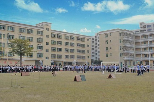 公安縣洪恩職業學校.jpg
