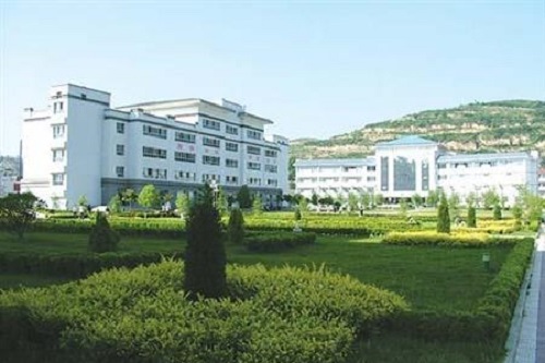 巴東縣民族高級職業中學.jpg