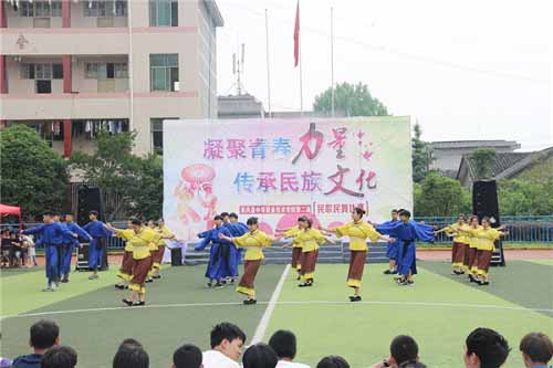 武漢市汽車(chē)應(yīng)用工程學(xué)校.jpg