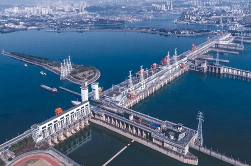 發電廠及變電站運行與維護.jpg