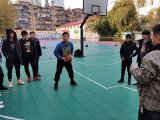 湖北現(xiàn)代科技學(xué)校體育課籃球示范