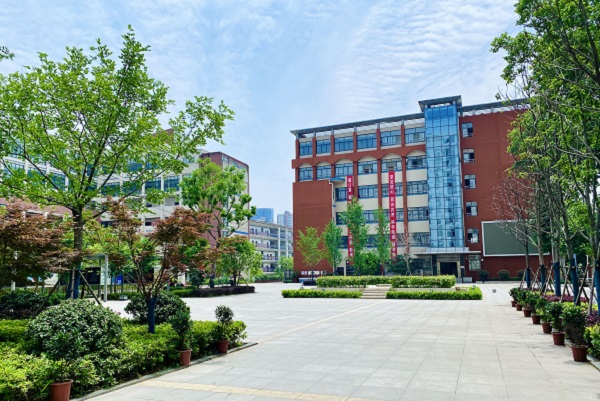 武漢市石牌嶺高級職業中學