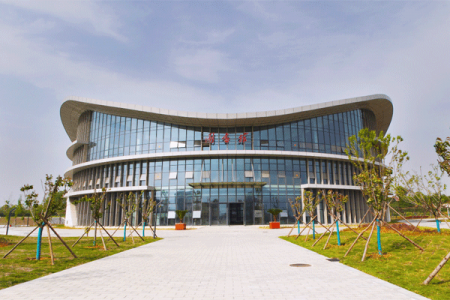 荊門通用航空職業(yè)技術(shù)學院圖書館